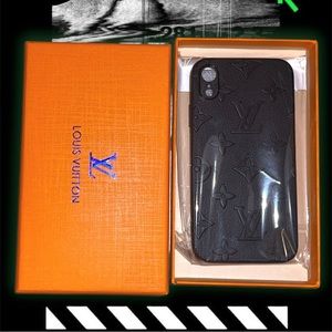 Louis Vuitton Embossed Monogram IPhone XR Phone Case (Black)